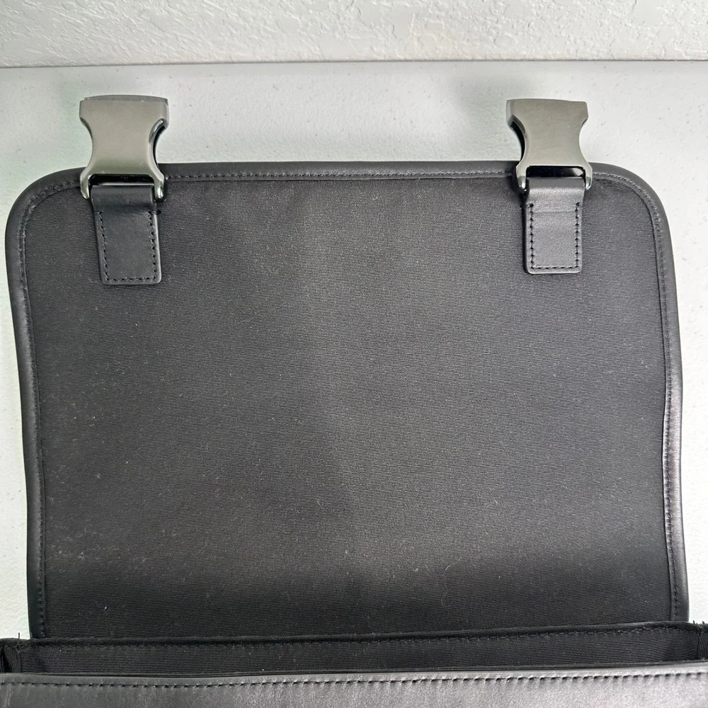 Coach league messenger